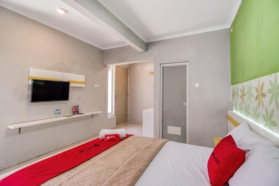מלון יוגיאקרטה Reddoorz Near Malioboro Tugu Station Jogja מראה חיצוני תמונה