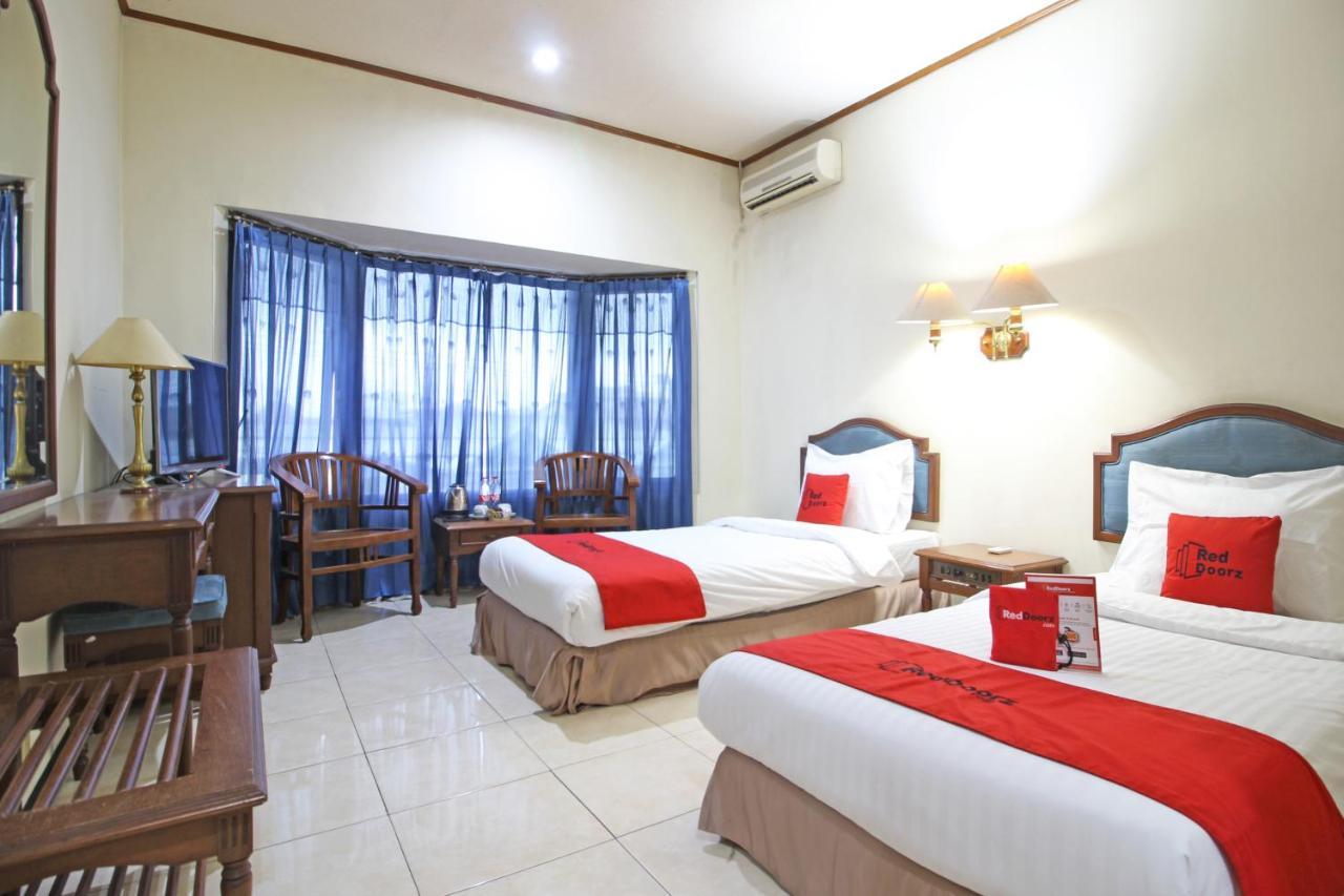מלון יוגיאקרטה Reddoorz Near Malioboro Tugu Station Jogja מראה חיצוני תמונה
