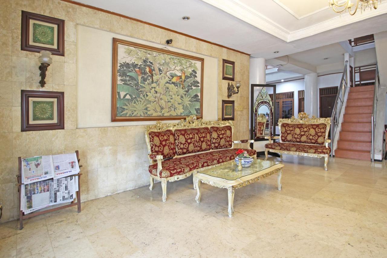 מלון יוגיאקרטה Reddoorz Near Malioboro Tugu Station Jogja מראה חיצוני תמונה