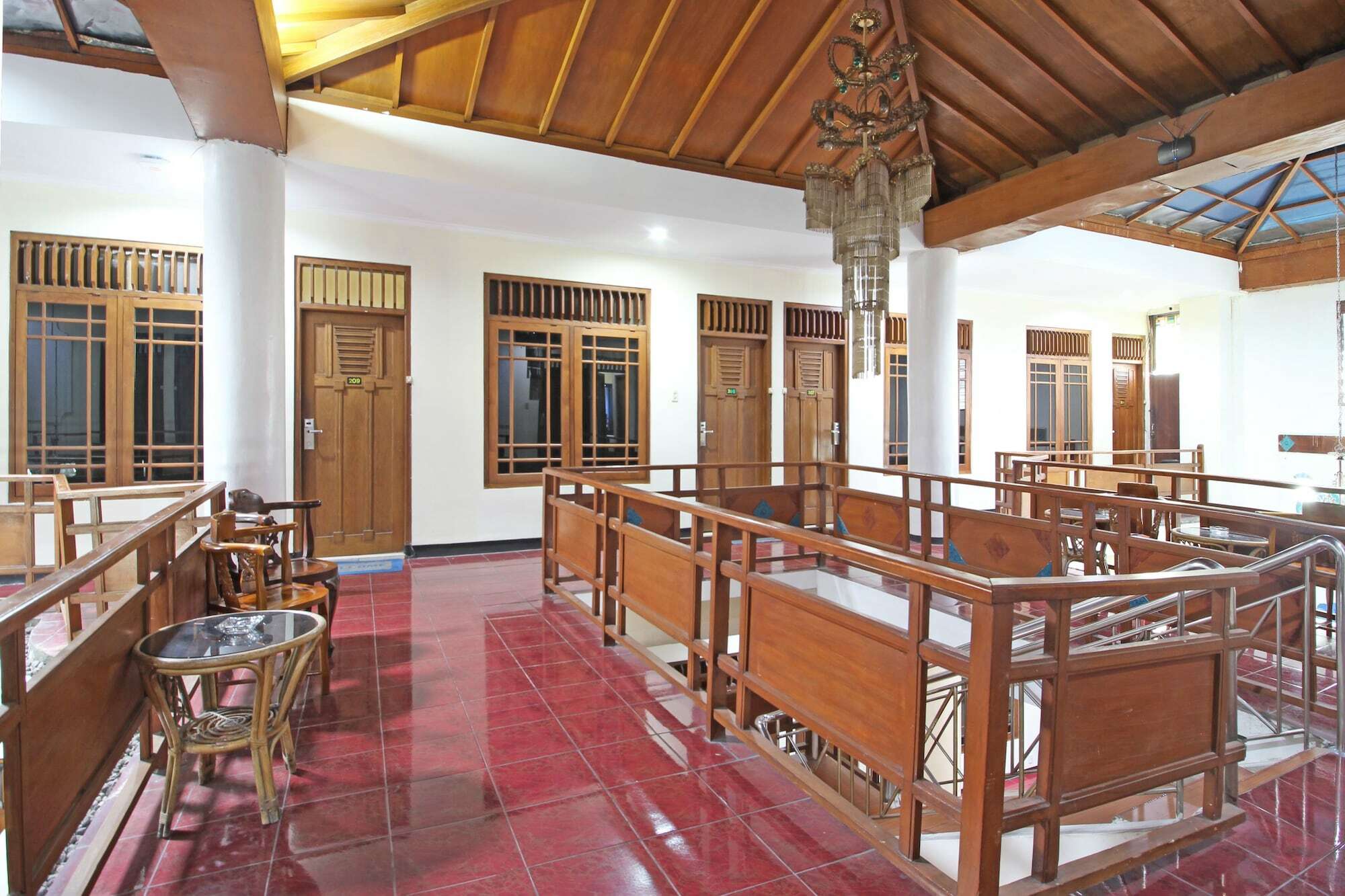 מלון יוגיאקרטה Reddoorz Near Malioboro Tugu Station Jogja מראה חיצוני תמונה